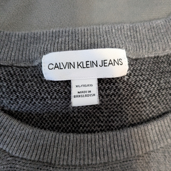 Calvin Klein Grey Oversized Logo Sweater XL Dolman Sleeve ✨☁️ - Picture 2 of 6